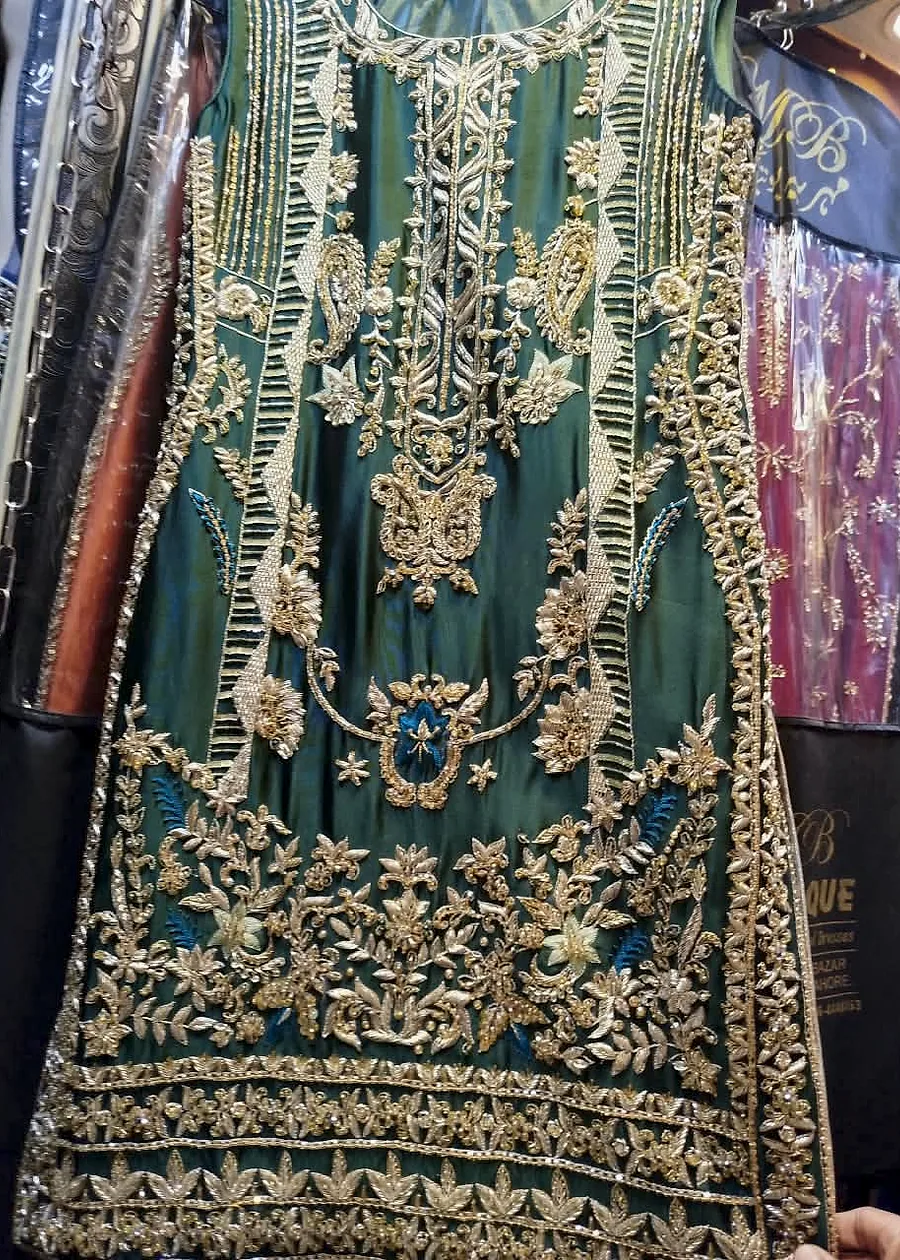 Mahria Boutique animated dress preview